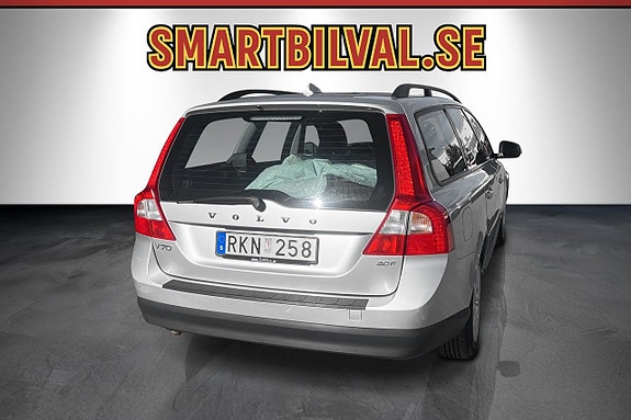 Volvo V70 4 of 11