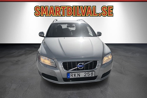 Volvo V70 7 of 11