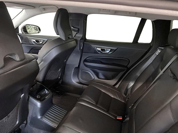 Volvo V60 7 of 12