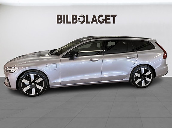 Volvo V60 2 of 12