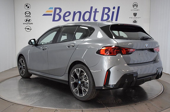 BMW 120 10 of 21