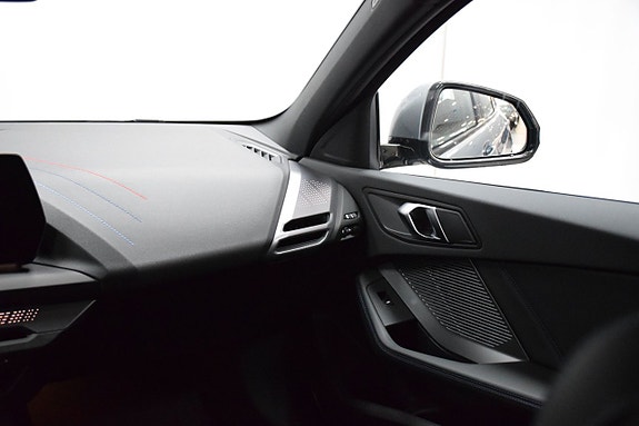 BMW 120 15 of 21