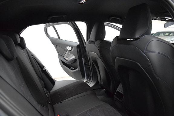BMW 120 17 of 21