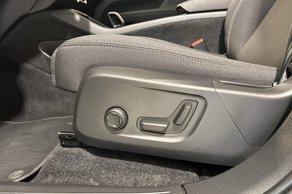 Volvo C40 21 of 27