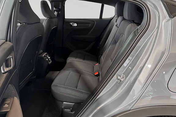 Volvo C40 8 of 27