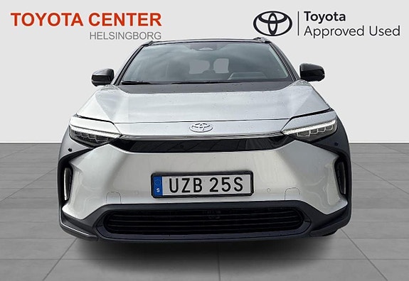 Toyota bZ4X 3 of 13