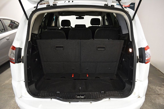 Ford S-MAX 16 of 18