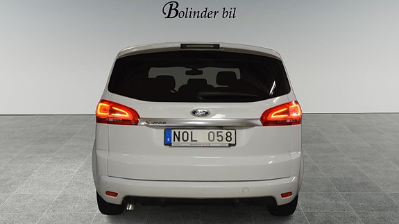 Ford S-MAX 5 of 18