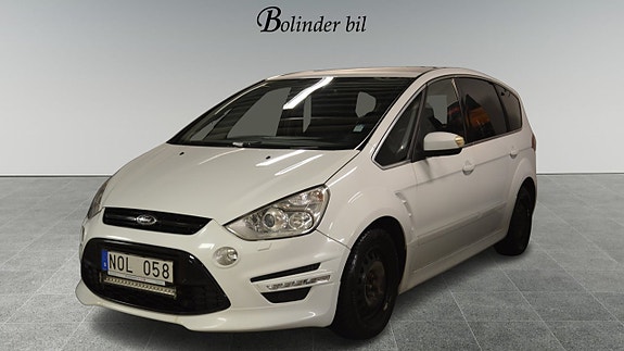 Ford S-MAX 3 of 18