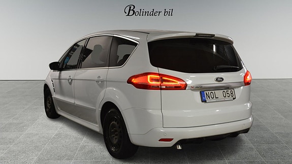 Ford S-MAX 4 of 18