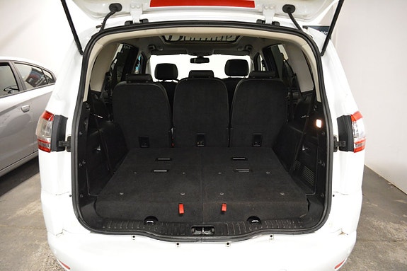 Ford S-MAX 17 of 18