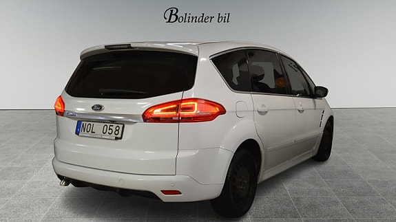 Ford S-MAX 6 of 18