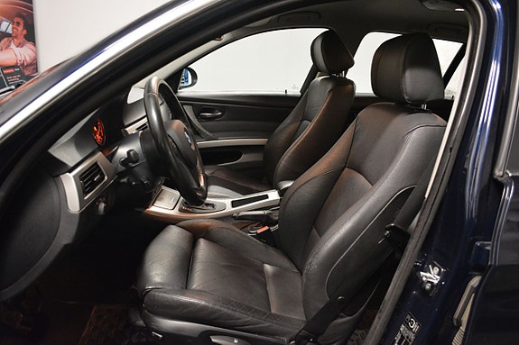 BMW 325Xi 7 of 12