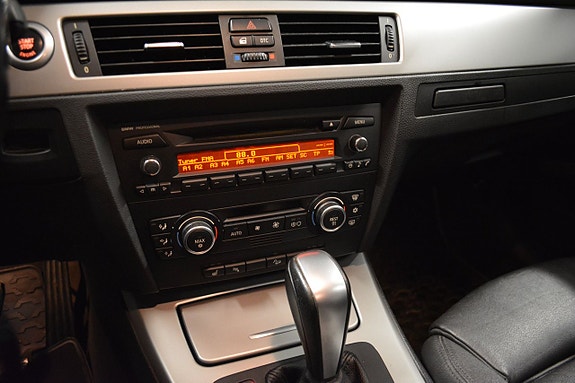 BMW 325Xi 12 of 12