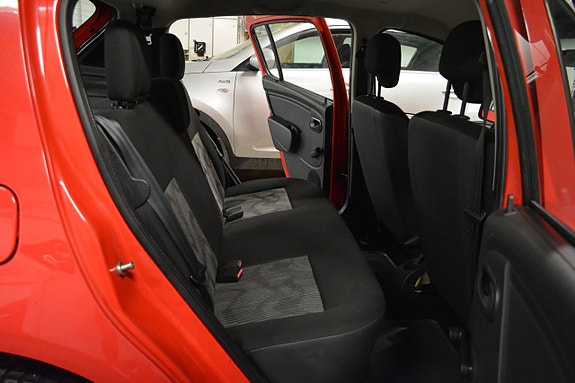 Dacia Sandero 10 of 12