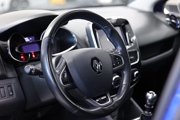 Renault Clio 16 of 20
