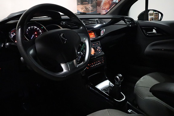 Citroen DS3 7 of 18