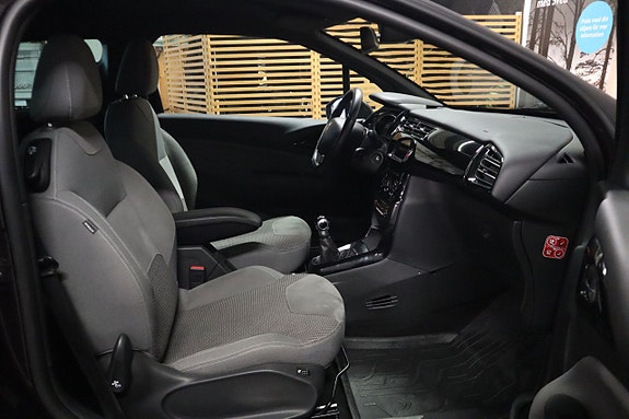 Citroen DS3 9 of 18