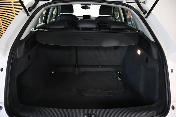 Audi Q3 12 of 16