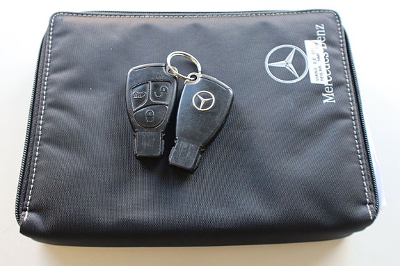 Mercedes-Benz Viano 27 of 27