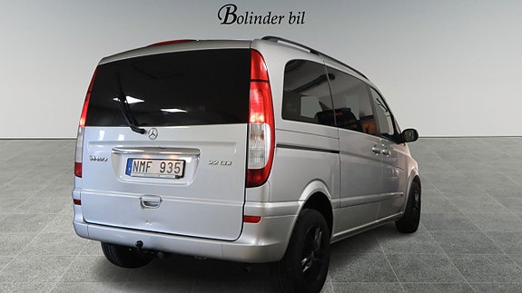 Mercedes-Benz Viano 4 of 5