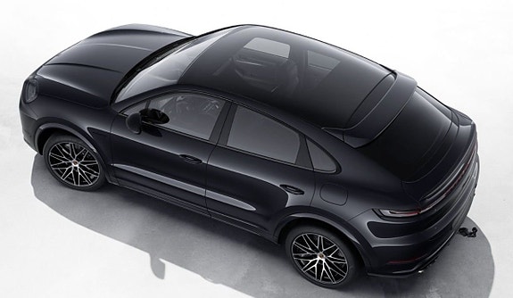 Porsche Cayenne 4 of 5
