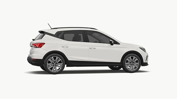 Seat Arona 2 of 3