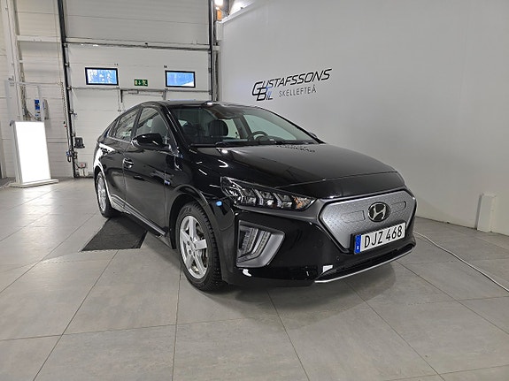 Hyundai IONIQ 2 of 5