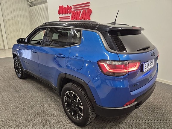Jeep Compass 9 of 10