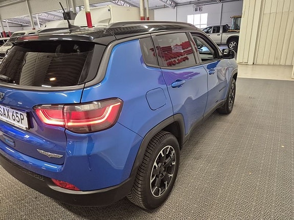 Jeep Compass 6 of 10