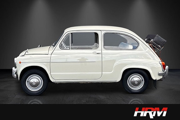 Fiat 600 3 of 5