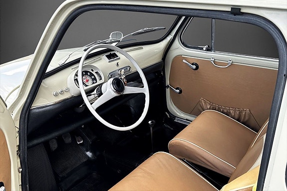 Fiat 600 9 of 15