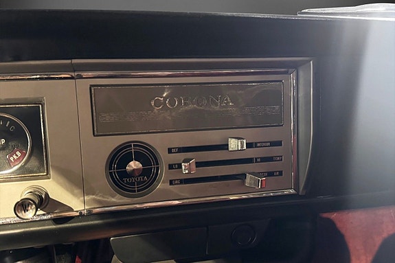 Toyota Corona 13 of 14