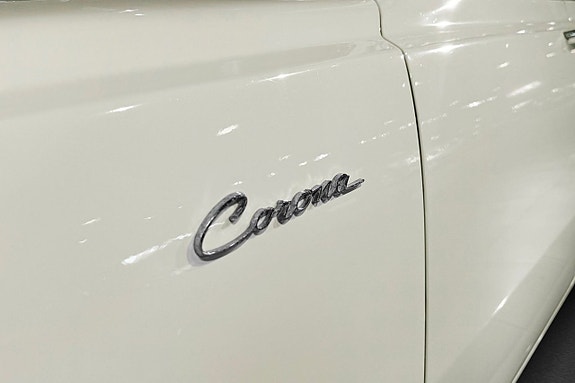 Toyota Corona 7 of 14