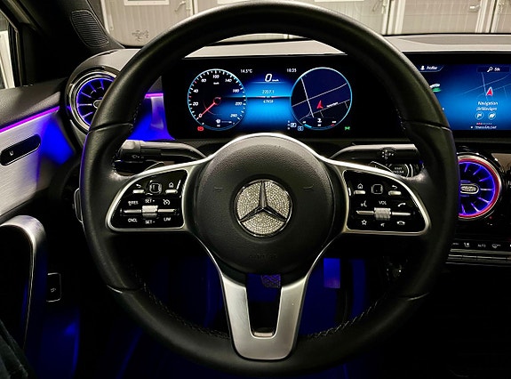 Mercedes-Benz A200 d 13 of 20