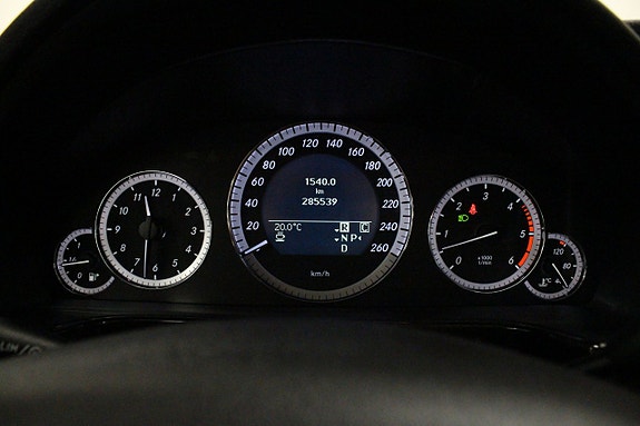 Mercedes-Benz E350 14 of 19