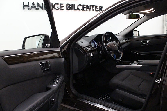 Mercedes-Benz E350 9 of 19