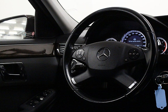 Mercedes-Benz E350 12 of 19