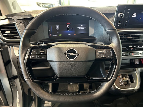 Opel Vivaro 8 of 14