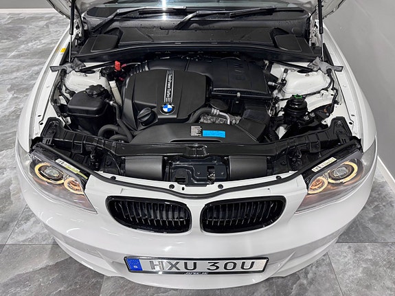 BMW 135i 13 of 27