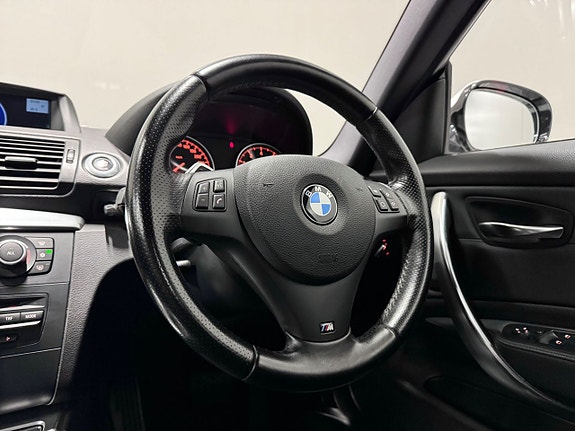 BMW 135i 20 of 27