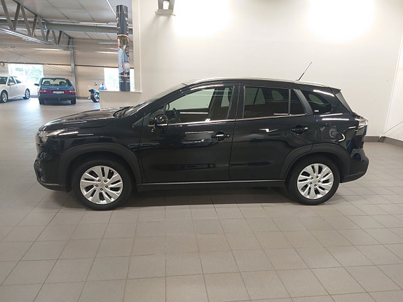 Suzuki S-Cross 3 of 5