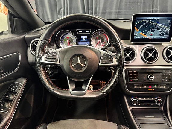 Mercedes-Benz CLA200 d 13 of 18