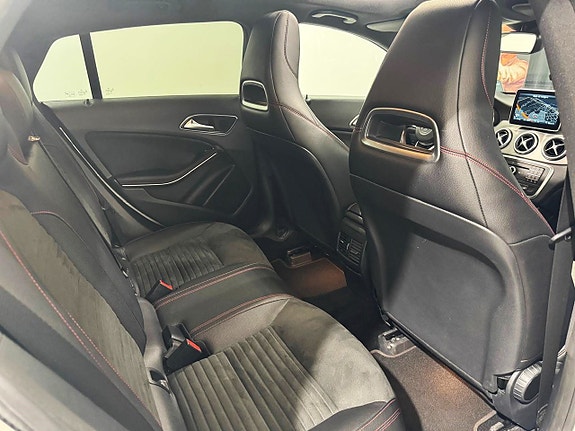 Mercedes-Benz CLA200 d 10 of 18