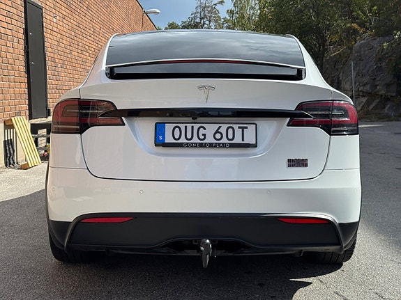 Tesla Model X 4 of 28