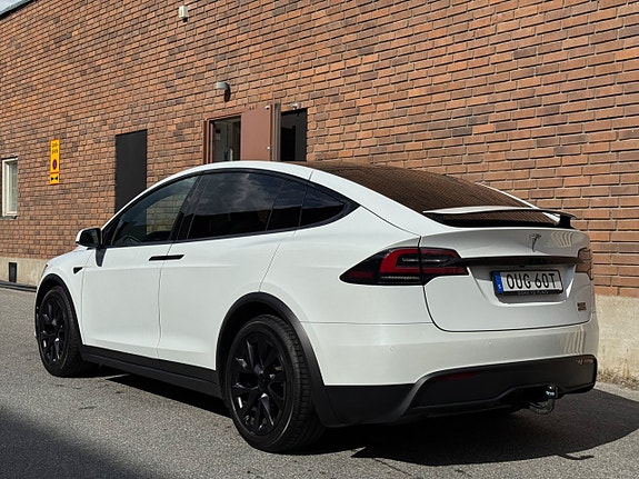 Tesla Model X 3 of 28