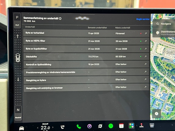 Tesla Model X 27 of 28