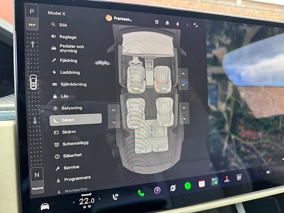 Tesla Model X 25 of 28