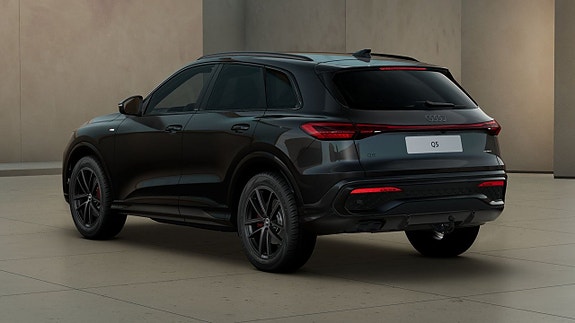Audi Q5 2 of 5
