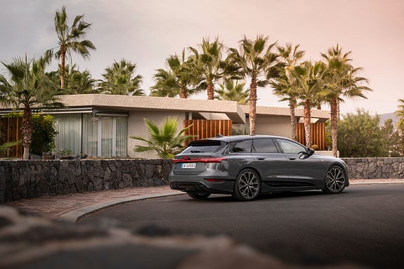 Audi A6 e-tron 4 of 5